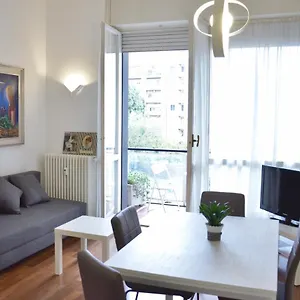  Appartamento New Renovated With Balcony Porta Romana Italia